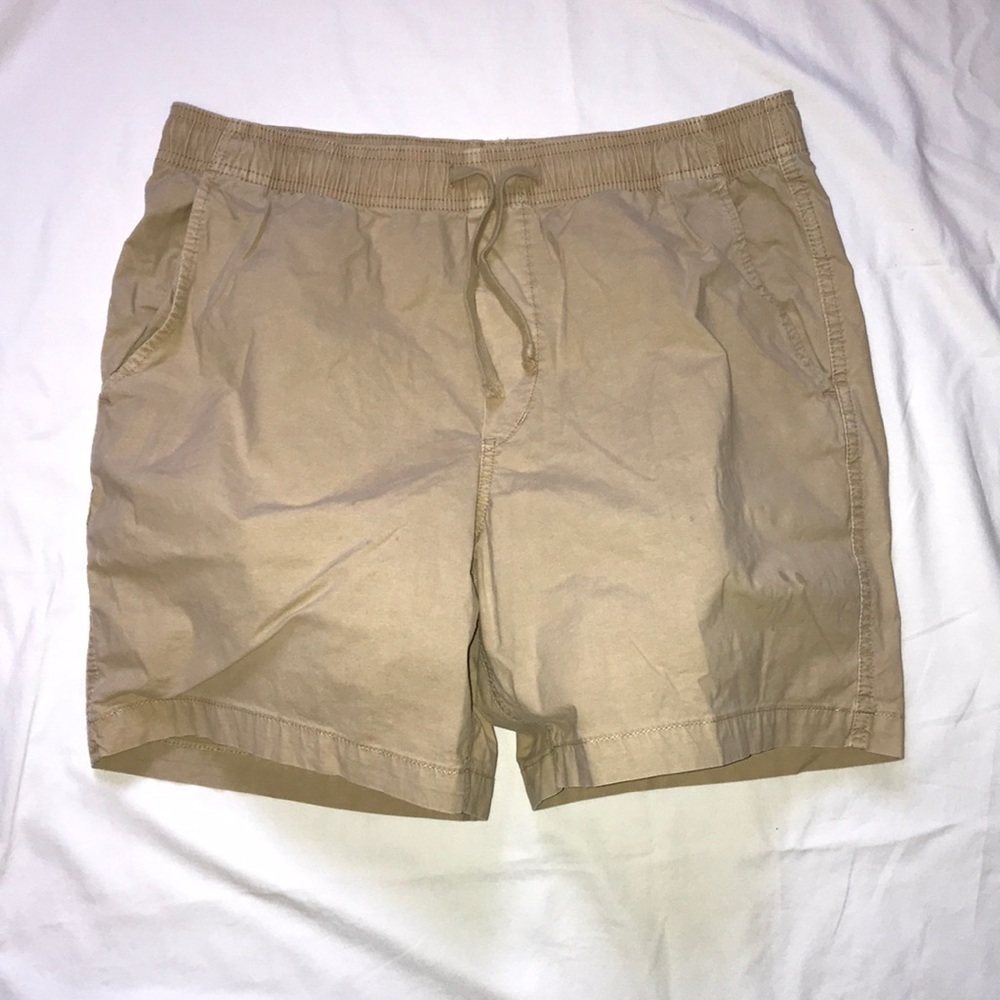 Men’s American Eagle above the knee shorts M Tan